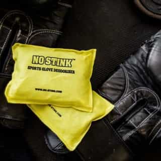 ЗА БОКСОВИ РЪКАВИЦИ NO STINK 1