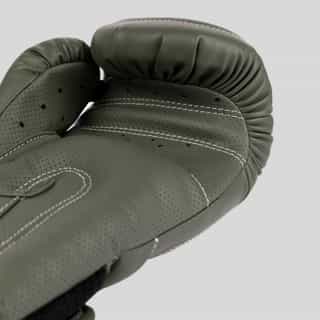 boksovi rykavici venum impact evo boxing gloves – earth kaki 2 боксови ръкавици venum impact evo boxing gloves - earth kaki 2