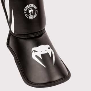 detski protektori za kraka venum challenger black white 2 детски протектори за крака venum challenger black/white 2