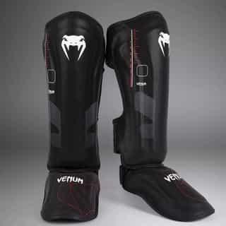 protektori za kraka venum tactical xt shinguards – black fire red протектори за крака venum tactical xt shinguards - black/fire red