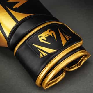 Боксови Ръкавици Venum Challenger 2.5 Boxing Gloves – Black Gold 3 Боксови Ръкавици Venum Challenger 2.5 Boxing Gloves – Black Gold 3