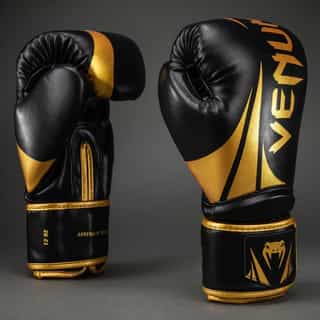 Боксови Ръкавици Venum Challenger 2.5 Boxing Gloves – Black Gold Боксови Ръкавици Venum Challenger 2.5 Boxing Gloves – Black Gold