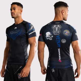 rashguard venum x tekken 8 – paul phoenix rashguard – black blue рашгард venum x tekken 8 - paul phoenix rashguard - black/blue