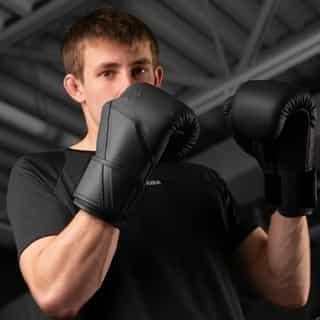 boksovi rykavici hayabusa e1 leather black 2 боксови ръкавици hayabusa e1 leather black 2