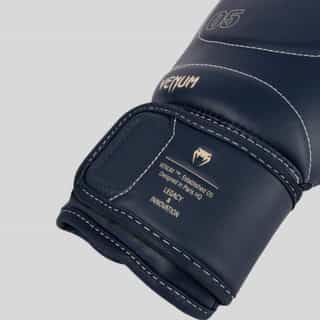 boksovi rykavici venum impact evo boxing gloves – icy blue 3 боксови ръкавици venum impact evo boxing gloves - icy blue 3