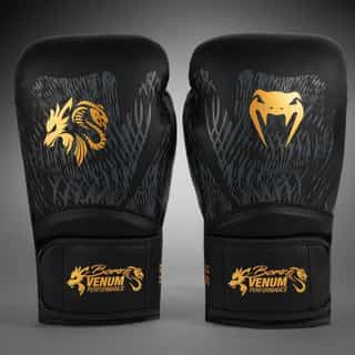 Боксови Ръкавици Venum x Chimaev Wild Borz Boxing Gloves – Black Gold Боксови Ръкавици Venum x Chimaev Wild Borz Boxing Gloves - Black Gold