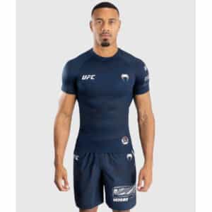 rashgard ufc fusion by venum fight week men’s performance short sleeve rashguard – oceanic blue рашгард ufc fusion by venum fight week men’s performance short sleeve rashguard - oceanic blue
