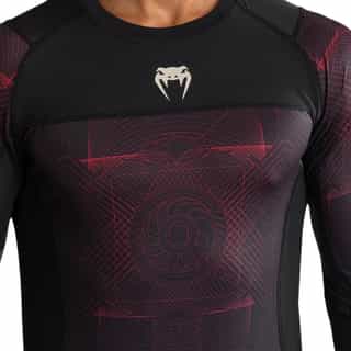 rashgard venum g-gfit air men’s long sleeve rashguard – deep black fire red 2 рашгард venum g-gfit air men's long sleeve rashguard - deep black/fire red 2