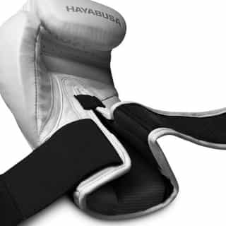 boksovi rykavici hayabusa t3 kanpeki white 1 боксови ръкавици hayabusa t3 kanpeki white 1