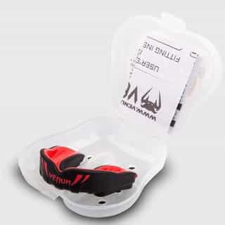 -за-уста-VENUM-CHALLENGER-KIDS-MOUTHGUARD-Black-Red-3.jpg Протектор за уста VENUM CHALLENGER KIDS MOUTHGUARD Black Red 3