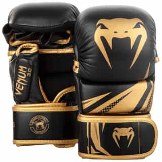 -VENUM-SPARRING-GLOVES-CHALLENGER-3.0-BLACK-GOLD-e1621425909796.jpg РЪКАВИЦИ VENUM SPARRING GLOVES CHALLENGER 3.0 BLACK GOLD