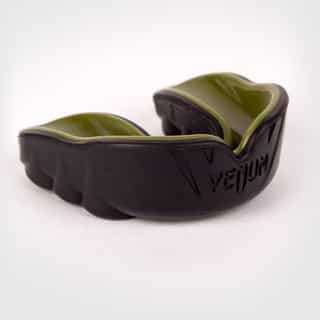 -Уста-VENUM-CHALLENGER-MOUTHGUARD-BLACK-KHAKI.jpg за Уста VENUM PREDATOR MOUTHGUARD BLACK KHAKI