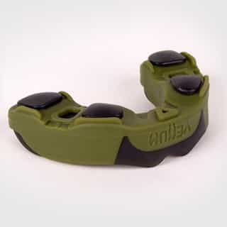 -Уста-VENUM-PREDATOR-MOUTHGUARD-KHAKI-BLACK-3.jpg за Уста VENUM PREDATOR MOUTHGUARD KHAKI BLACK 3