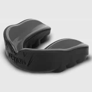 протектор за уста venum challenger mouthguard black black протектор за уста venum challenger black/black