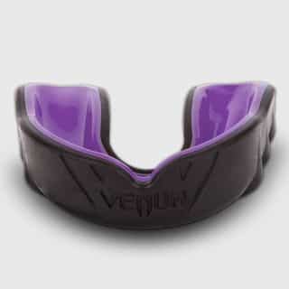 -уста-VENUM-CHALLENGER-MOUTHGUARD-Black-Purple-2.jpg ЗА УСТА VENUM CHALLENGER MOUTHGUARD Black Purple 2