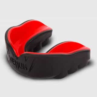 протектор за уста venum challenger mouthguard red devil протектор за уста venum challenger mouthguard red devil