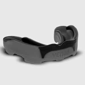 -уста-VENUM-Predator-Mouthguard-Grey-Black.jpg за уста VENUM Predator Mouthguard Grey Black