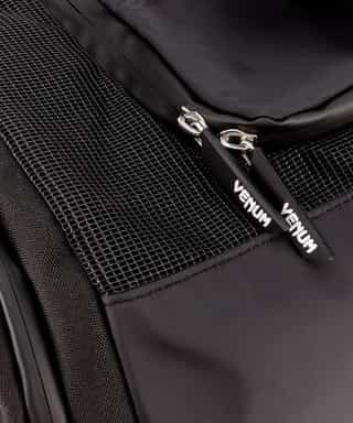 Venum-Trainer-Lite-Evo-Sports-Bags-BlackBlack5.jpg САК VENUM TRAINER LITE EVO SPORTS BAGS BLACK BLACK5