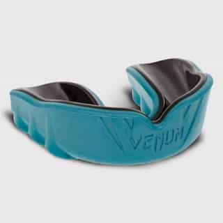 protektor-za-usta-VENUM-Challenger-Mouthguard-Cyan-Black.jpg протектор за уста venum challenger mouthguard cyan black