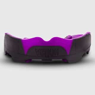 protektor za usta venum predator black purple1 протектор за уста venum predator black/purple 1