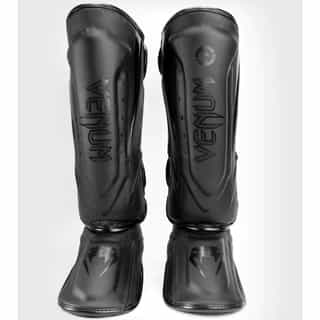 protektori za kraka venum elite black black 1 протектори за крака venum elite black/black 2