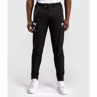 sportno dolnishte ufc fusion by venum authentic fight night men’s walkout pant – black спортно долнище ufc fusion by venum authentic fight night men’s walkout pant - black