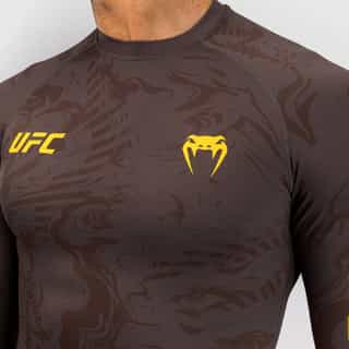 rashgard ufc fusion by venum fight week men’s performance long sleeve rashguard – earthen brown 3 рашгард ufc fusion by venum fight week men’s performance long sleeve rashguard - earthen brown 3