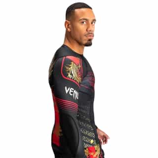 rashguard venum x tekken 8 – marshall law black red gold 3 рашгард venum x tekken 8 - marshall law black/red/gold 3