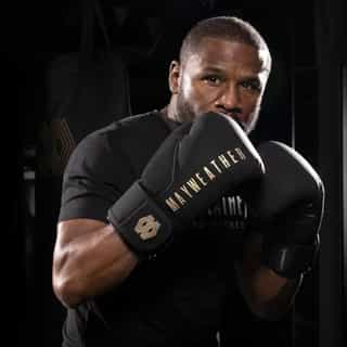 boksovi rykavici hayabusa mayweather champ black gold 1 боксови ръкавици hayabusa mayweather champ black/gold 2