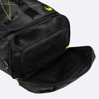 sporten sak ranica venum training camp 4.0 – black neo green 3 спортен сак раница venum training camp 4.0 – black neo green 3
