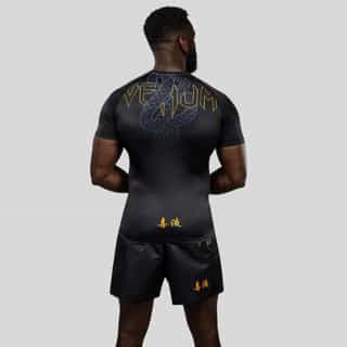 rashgard venum serpenti short sleeve black silver gold 1 рашгард venum serpenti short sleeve black/silver/gold 1