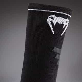 chorapi venum elite performance crew socks – black white 3 чорапи venum elite performance crew socks - black/white 3