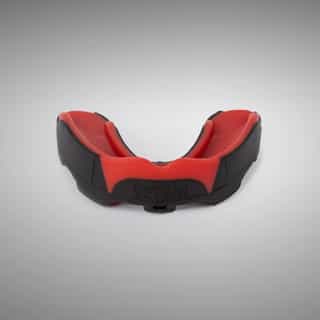 protektor za zybi venum predator mouthguard – strapstraples – black red 1 протектор за зъби venum predator mouthguard - strap/straples - black/red 1