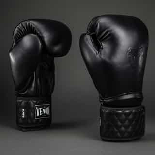 Боксови Ръкавици Venum Impact Classic Boxing Gloves – Black Боксови Ръкавици Venum Impact Classic Boxing Gloves - Black 3