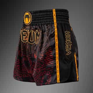 Муай Тай Шорти Venum Quetzal Fury Muay Thai shorts – Black Fury Red tangerine 1 Муай Тай Шорти Venum Quetzal Fury Muay Thai shorts - Black/Fury Red/ Tangerine 3