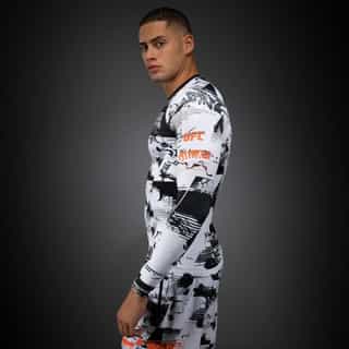 Рашгард UFC Zenith by Venum Authentic Fight Week Men’s White Performance Long Sleeve Rashguard 1 Рашгард UFC Zenith by Venum Authentic Fight Week Men's White Performance Long Sleeve Rashguard 3