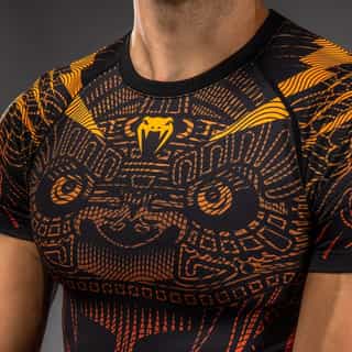 Рашгард Venum Quetzal Fury Short Sleeve Rashguard – Black Fury Red Tangerine 2 Рашгард Venum Quetzal Fury Short Sleeve Rashguard - Black Fury Red Tangerine 2