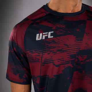 Тениска UFC Zenith by Venum Authentic Fight Week Men’s Burgundy Performance Short Sleeve T-Shirt 3 Тениска UFC Zenith by Venum Authentic Fight Week Men's Burgundy Performance Short Sleeve T-Shirt 3