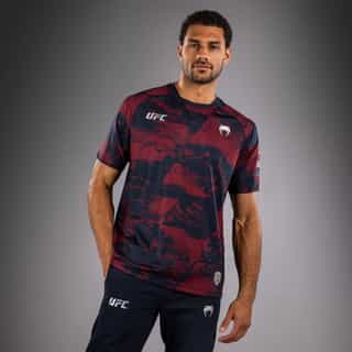 Тениска UFC Zenith by Venum Authentic Fight Week Men’s Burgundy Performance Short Sleeve T-Shirt Тениска UFC Zenith by Venum Authentic Fight Week Men's Burgundy Performance Short Sleeve T-Shirt