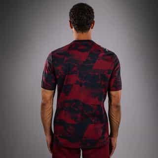 Тениска UFC Zenith by Venum Authentic Fight Week Men’s Burgundy Short Sleeve T-Shirt 1 Тениска UFC Zenith by Venum Authentic Fight Week Men's Burgundy Short Sleeve T-Shirt 3