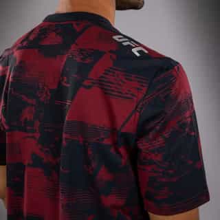 Тениска UFC Zenith by Venum Authentic Fight Week Men’s Burgundy Short Sleeve T-Shirt 3 Тениска UFC Zenith by Venum Authentic Fight Week Men's Burgundy Short Sleeve T-Shirt