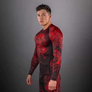 Рашгард Venum Wolf Atak Long Sleeve Rashguard – Black Red 2 Рашгард Venum Wolf Atak Long Sleeve Rashguard - Black Red 2