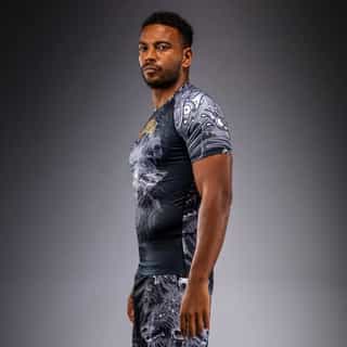 рашгард venum wolf atak short sleeve rashguard – black grey 3 рашгард venum wolf atak short sleeve rashguard - black grey 3