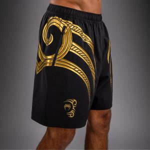 Шорти Venum x Mike Tyson Tiger Training Shorts – Black/Gold – детайл на логото с тигрова глава