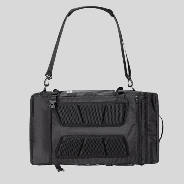 sporten sak venum shockwave convertible sports bag (60L) - black 3