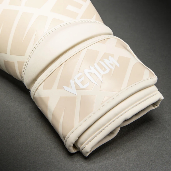 боксови ръкавици venum contender 1.5 XT 3D boxing gloves - cream 1