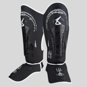 протектори за крака 8 weapons sak yant big tiger black/black