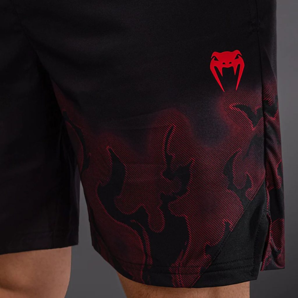 Шорти Venum Spectre Training Shorts Black/Red — изглед отзад, ластичен колан с шнур