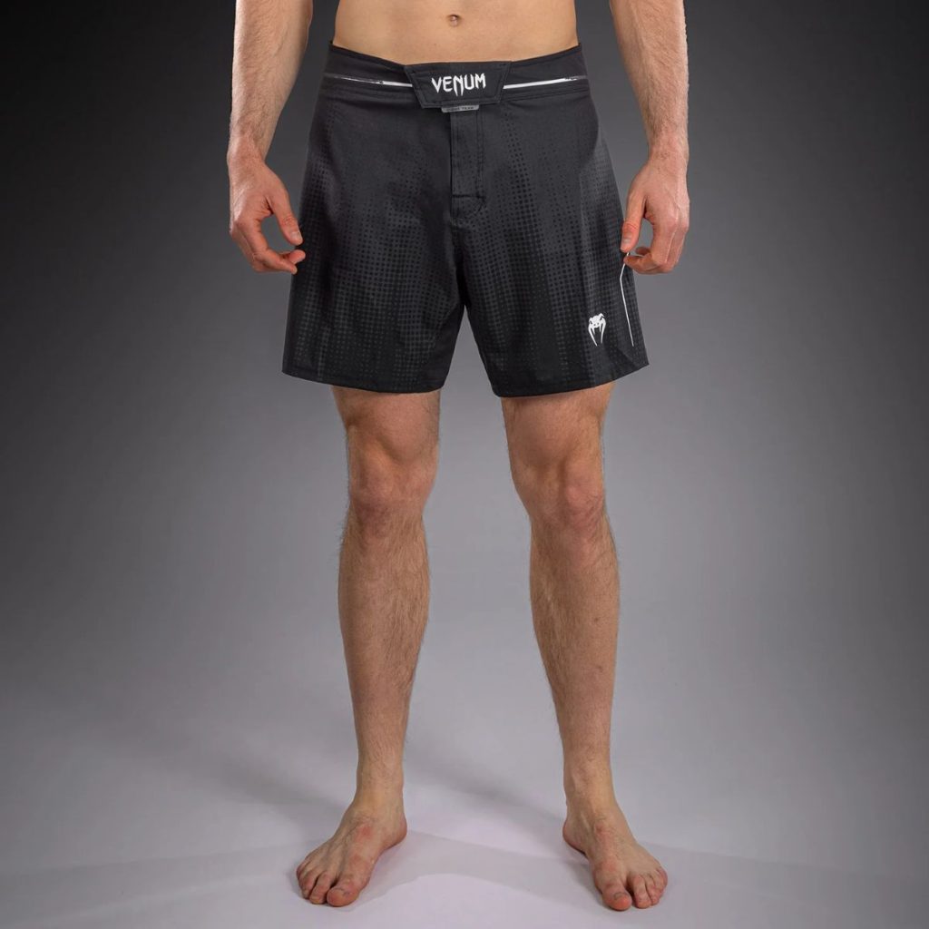 Шорти Venum Stealth Fightshorts Black/White – изглед отпред