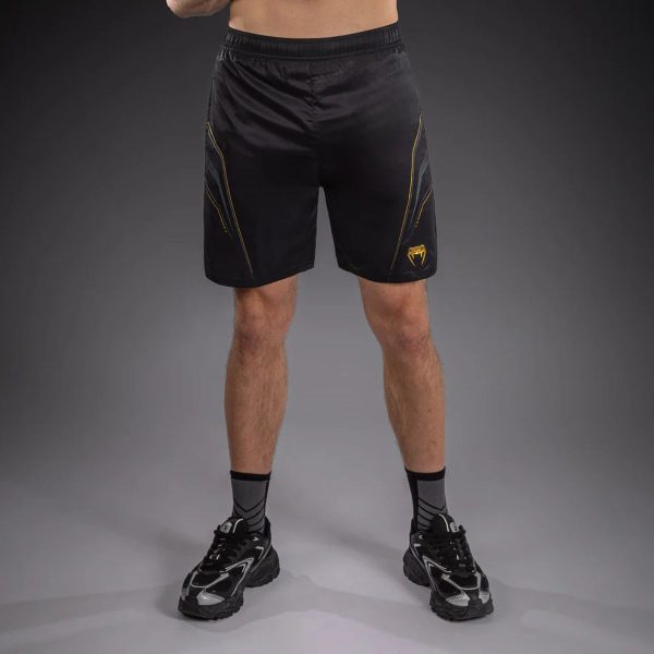 Шорти Venum Streamline Training Shorts Black/Gold – изглед отпред